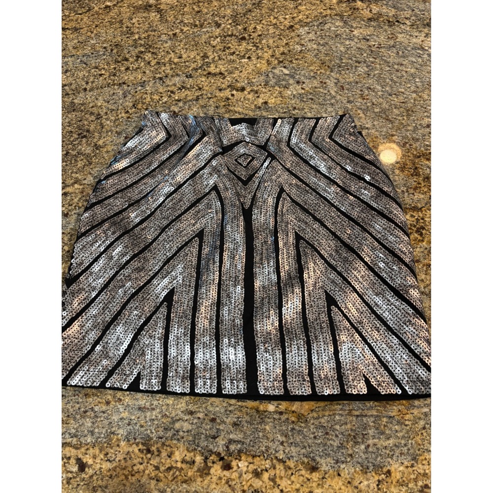 NWT Le‎ Voliere Silver Sequin Mini Skirt Black Banded Waist Party Cocktail Small